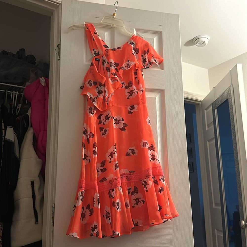 Dress 🧡🧡 - Picture 3 of 3